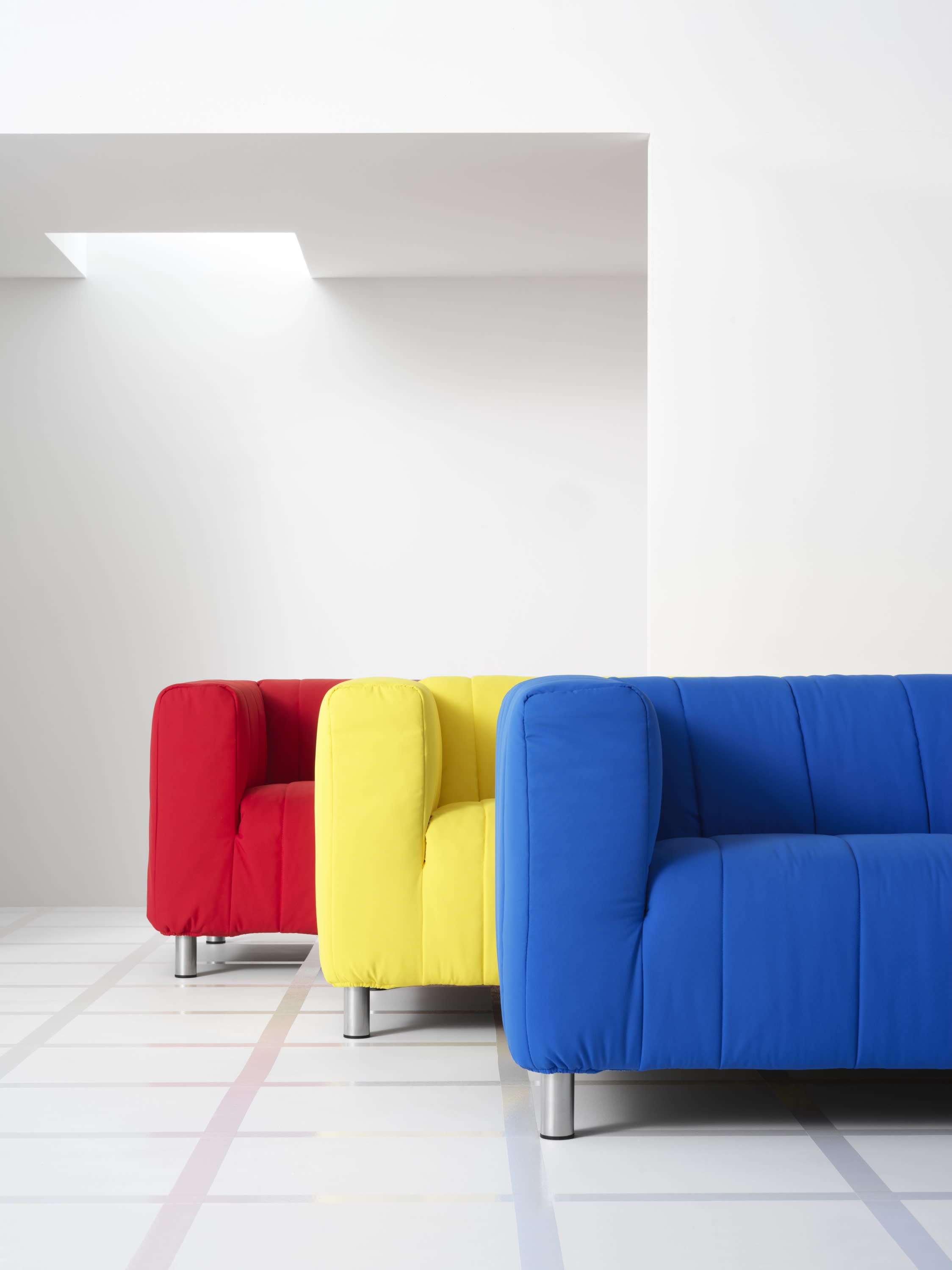 IKEA's KLIPPAN Sofa & POÄNG Chair Will Get an '80s Makeover IKEA's KLIPPAN Sofa & POÄNG Chair Will Get an '80s Makeover