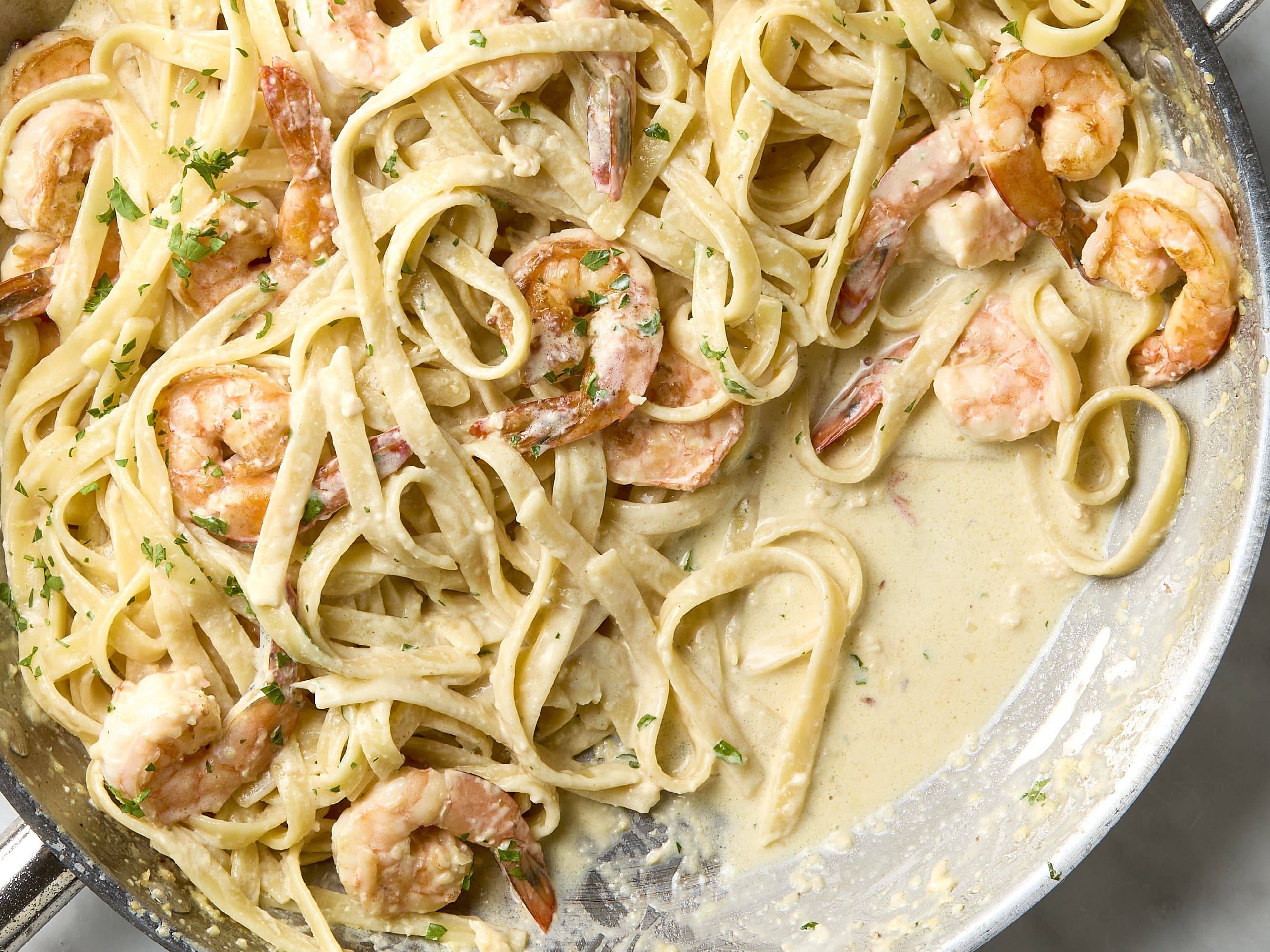 Recept voor romige garnalenpasta (klaar in 20 minuten!) | The Kitchn