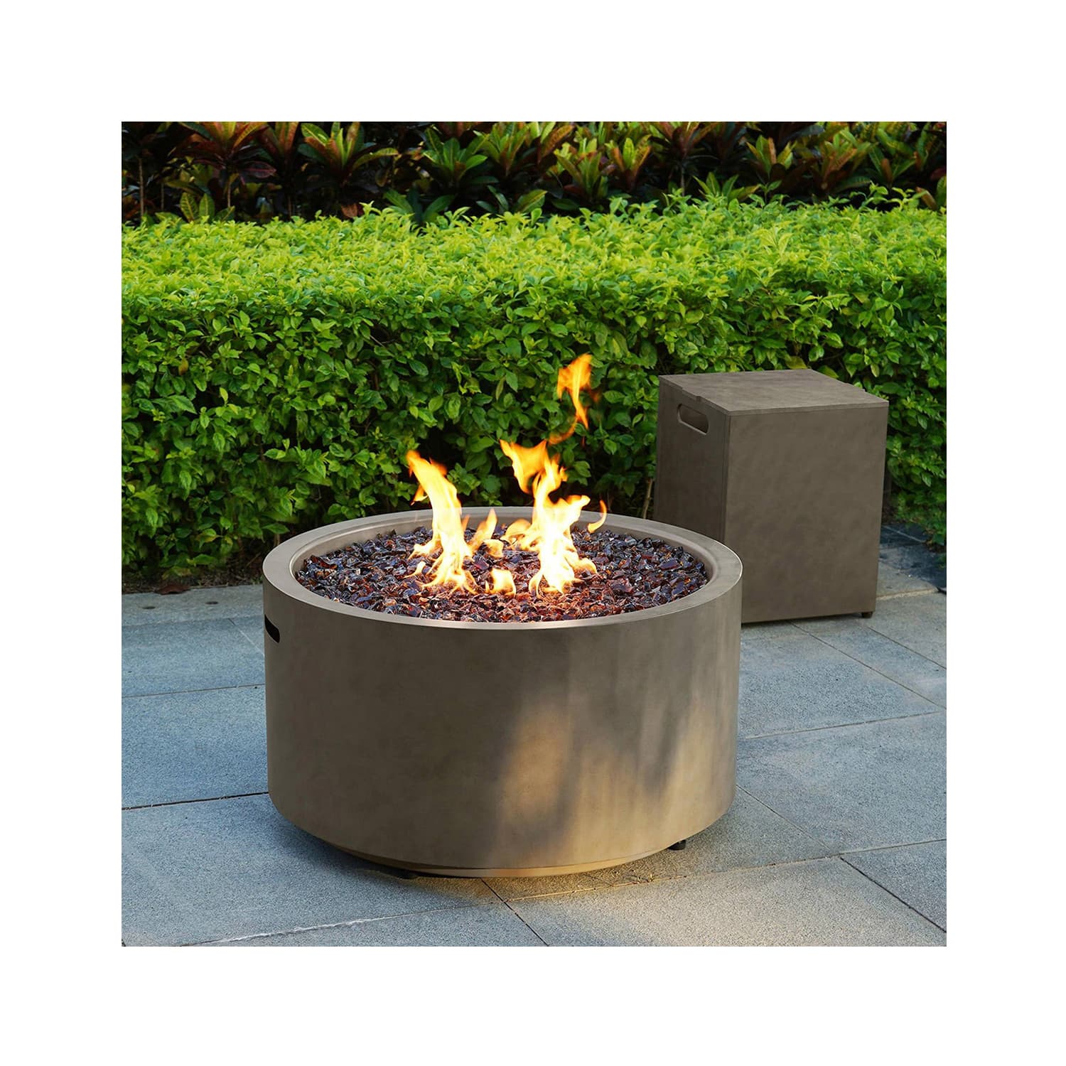 Costco s Bond Steel Gas Fire Pit Is On Sale for 249.99 Apartment Therapy