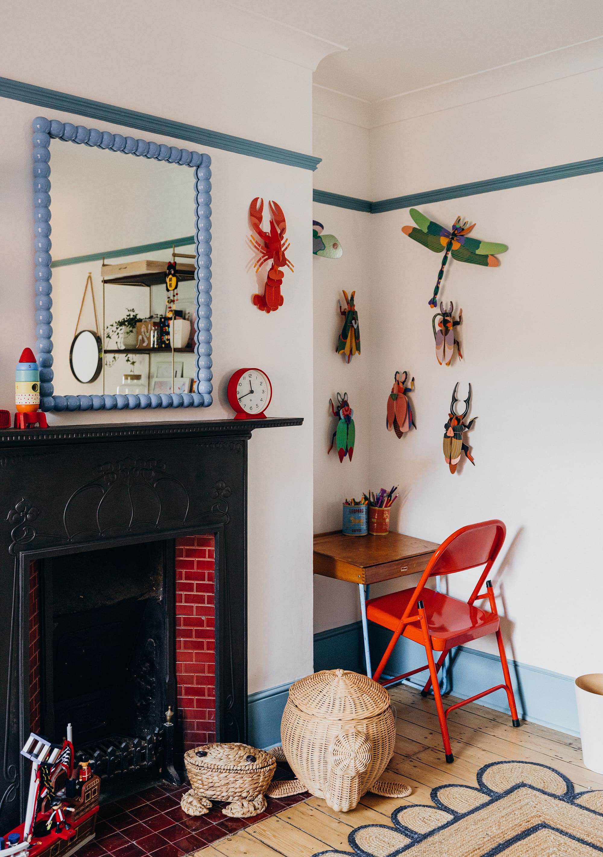 Boy's Bug Decor Bedroom (Photos) Cubby