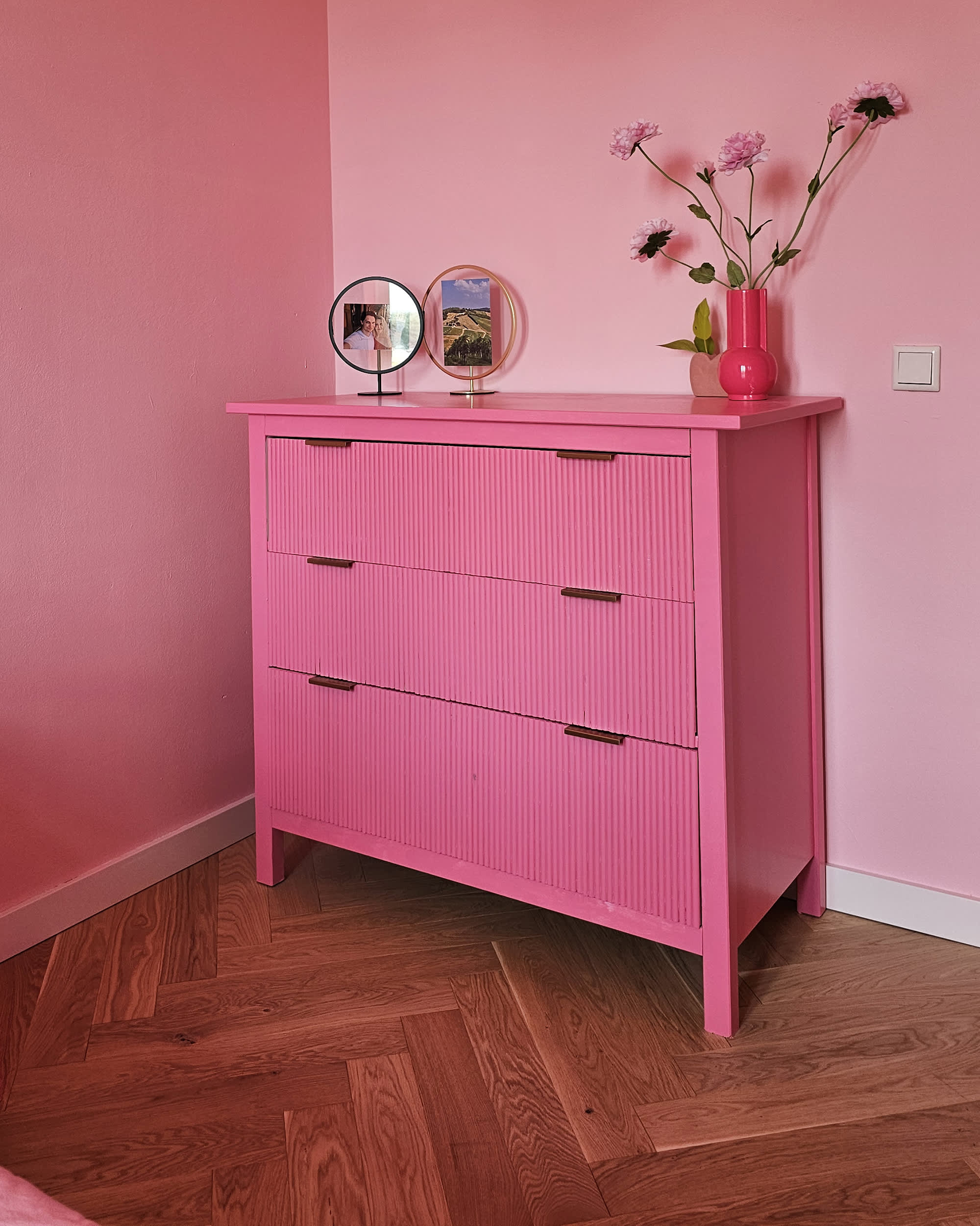 See This IKEA HEMNES Dresser's DIY Pink, Bold Makeover | Apartment Therapy See This IKEA HEMNES Dresser's DIY Pink, Bold Makeover | Apartment Therapy