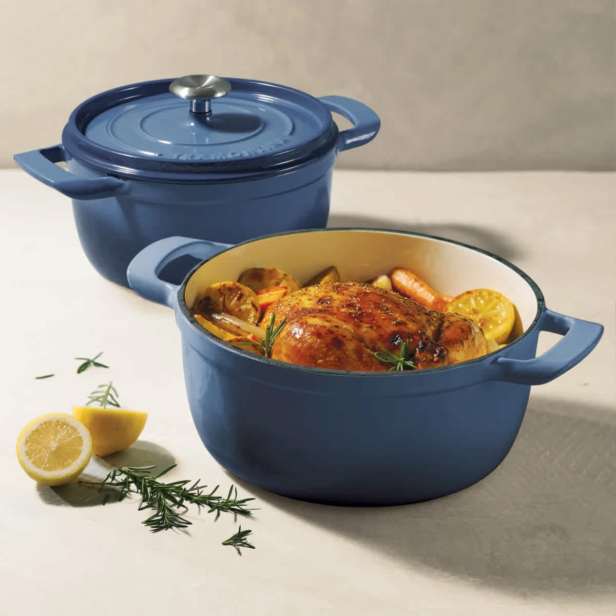 Costco's $60 Cast Iron Dutch Oven Sets Are Back Apartment Therapy