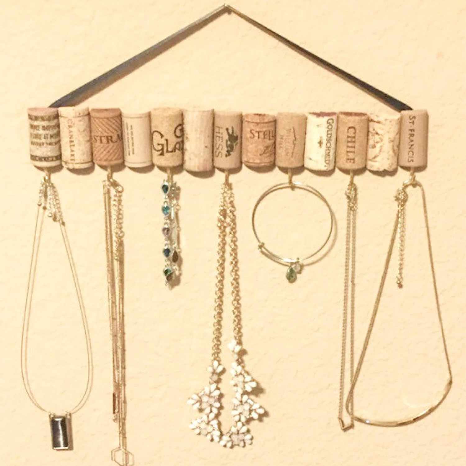 12 Clever Jewelry Storage Ideas to Try Apartment Therapy - Main Image
