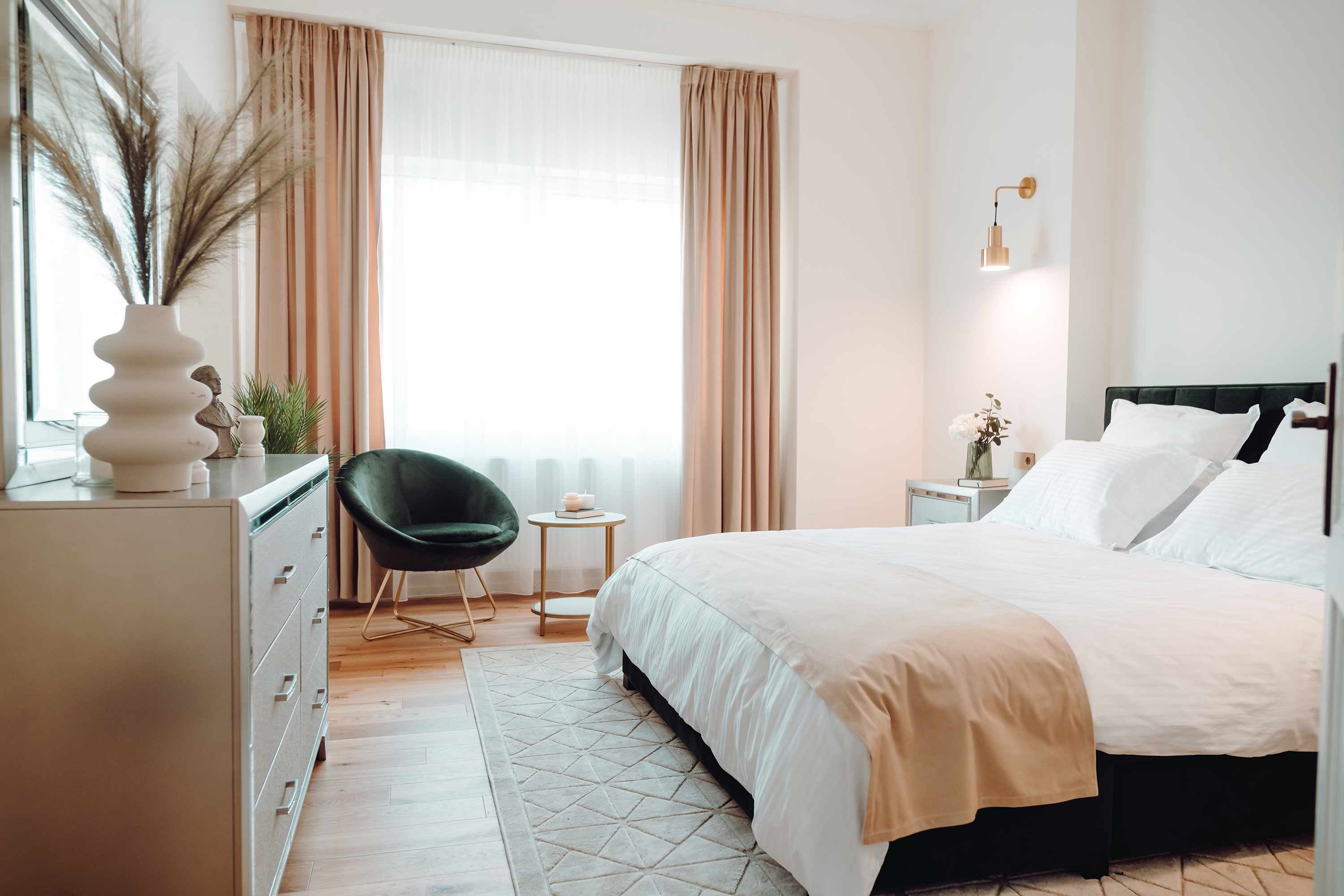 Bedroom Decorating | Apartment Therapy