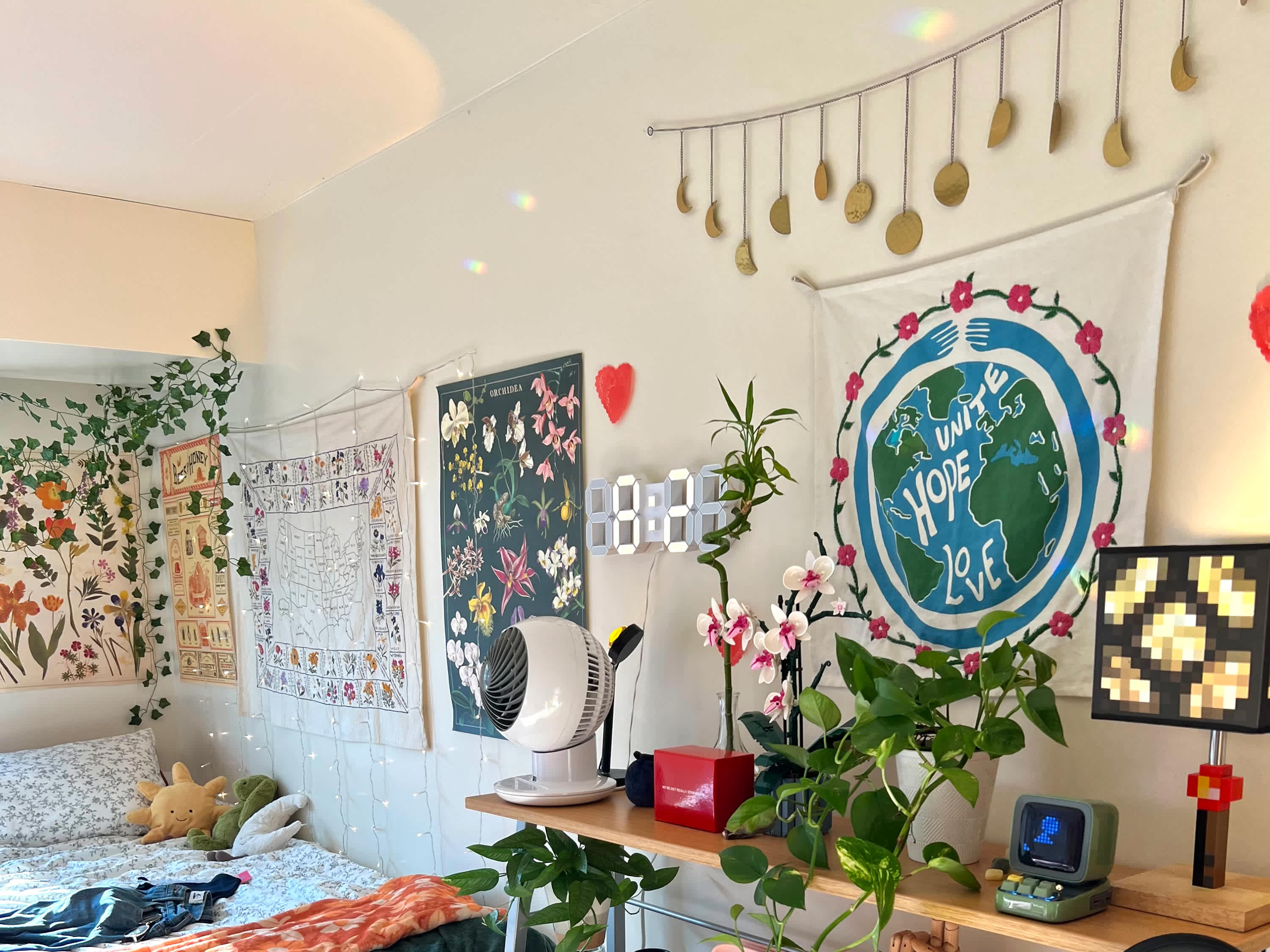 Dorm Decor For Every Style Dorm Therapy