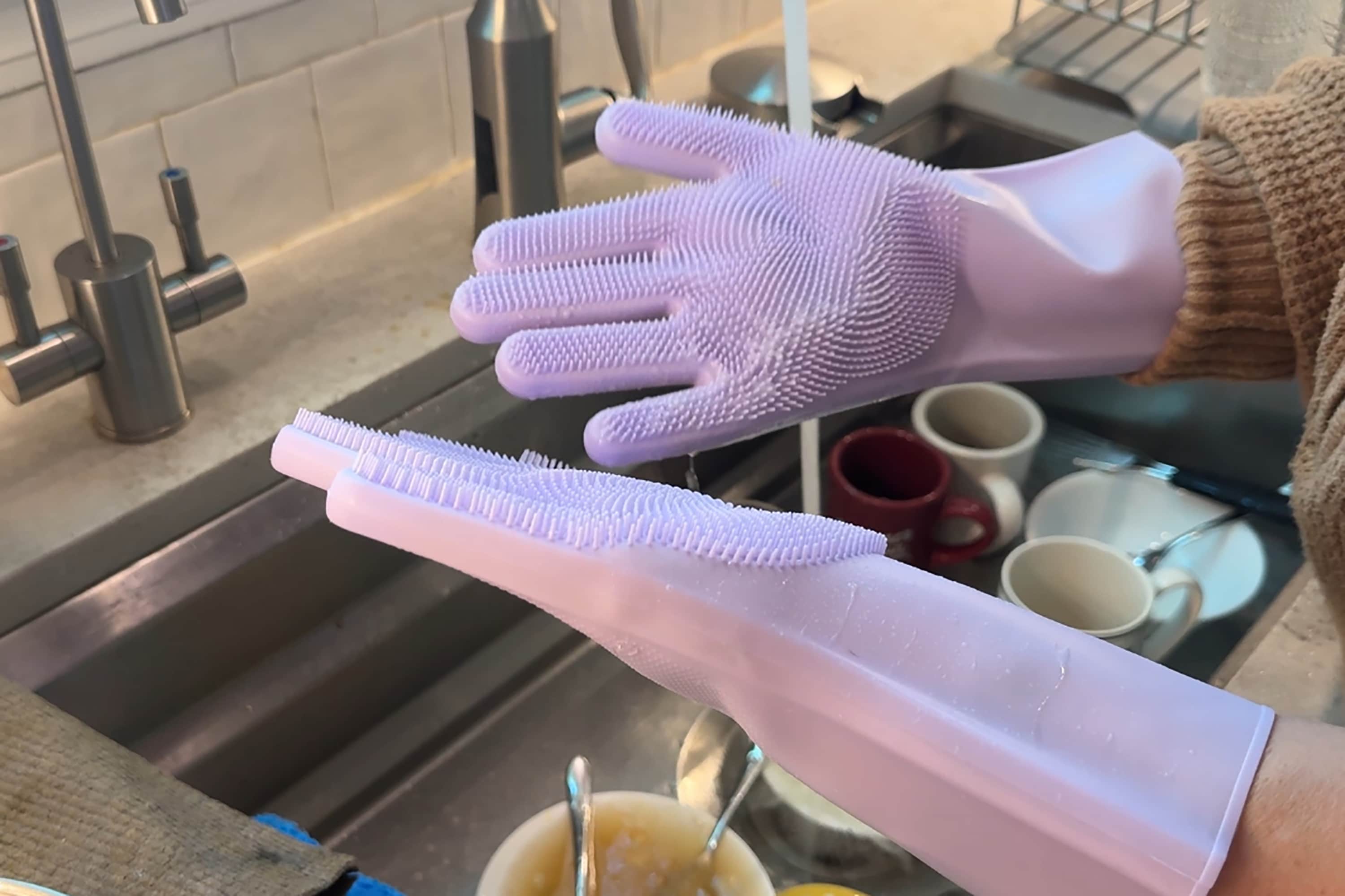 I Tried These “Magical” $10 Silicone Dishwashing Gloves The Kitchn