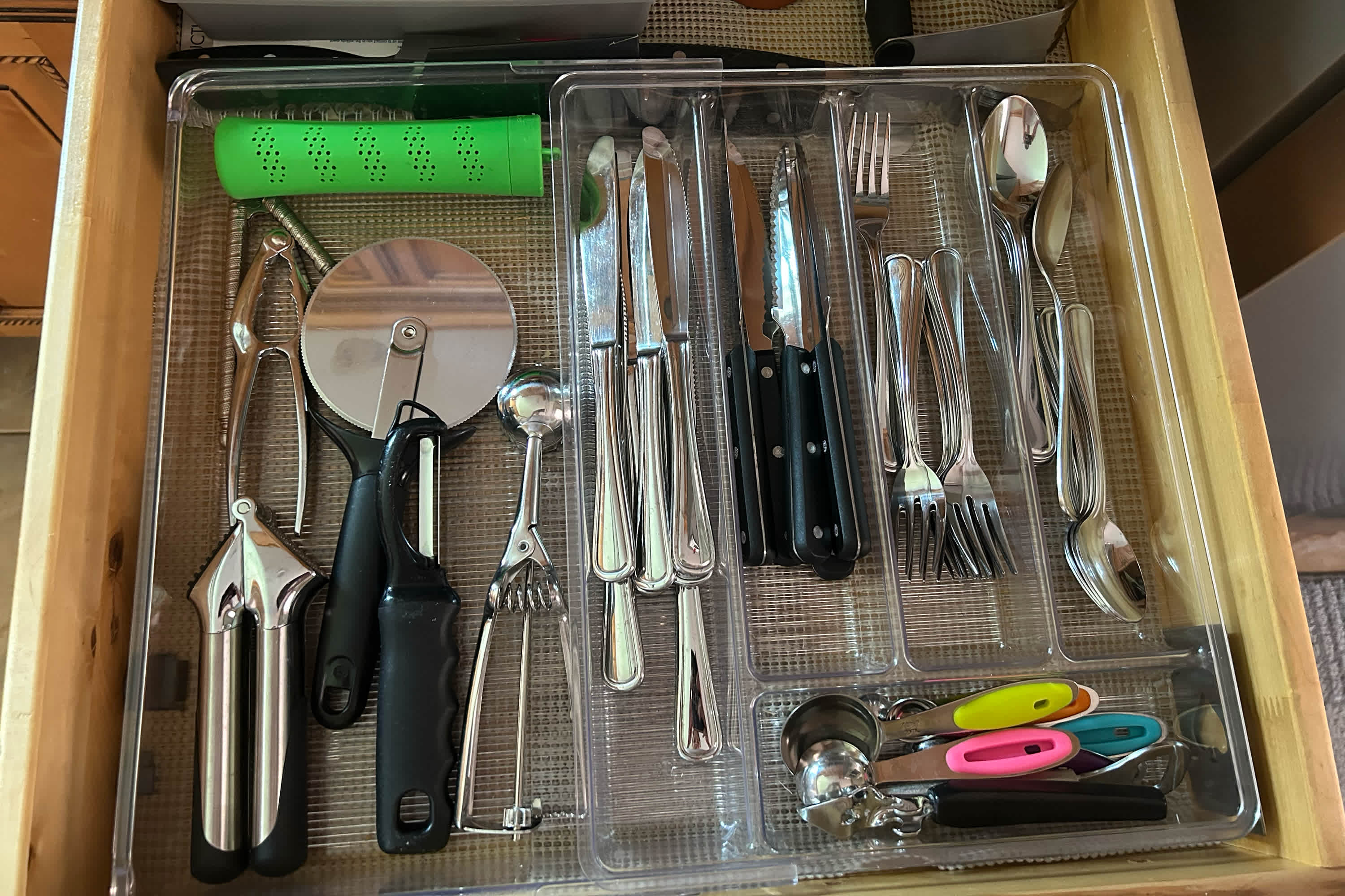 How to Organize Kitchen Tools: Expert Tips Unveiled