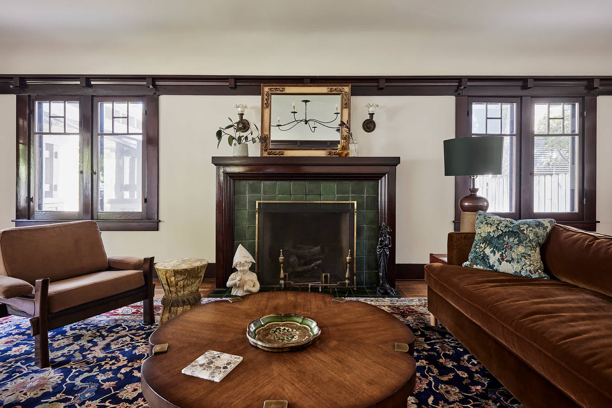 Craftsman Living Room: Stunning Ideas to Elevate Your Space