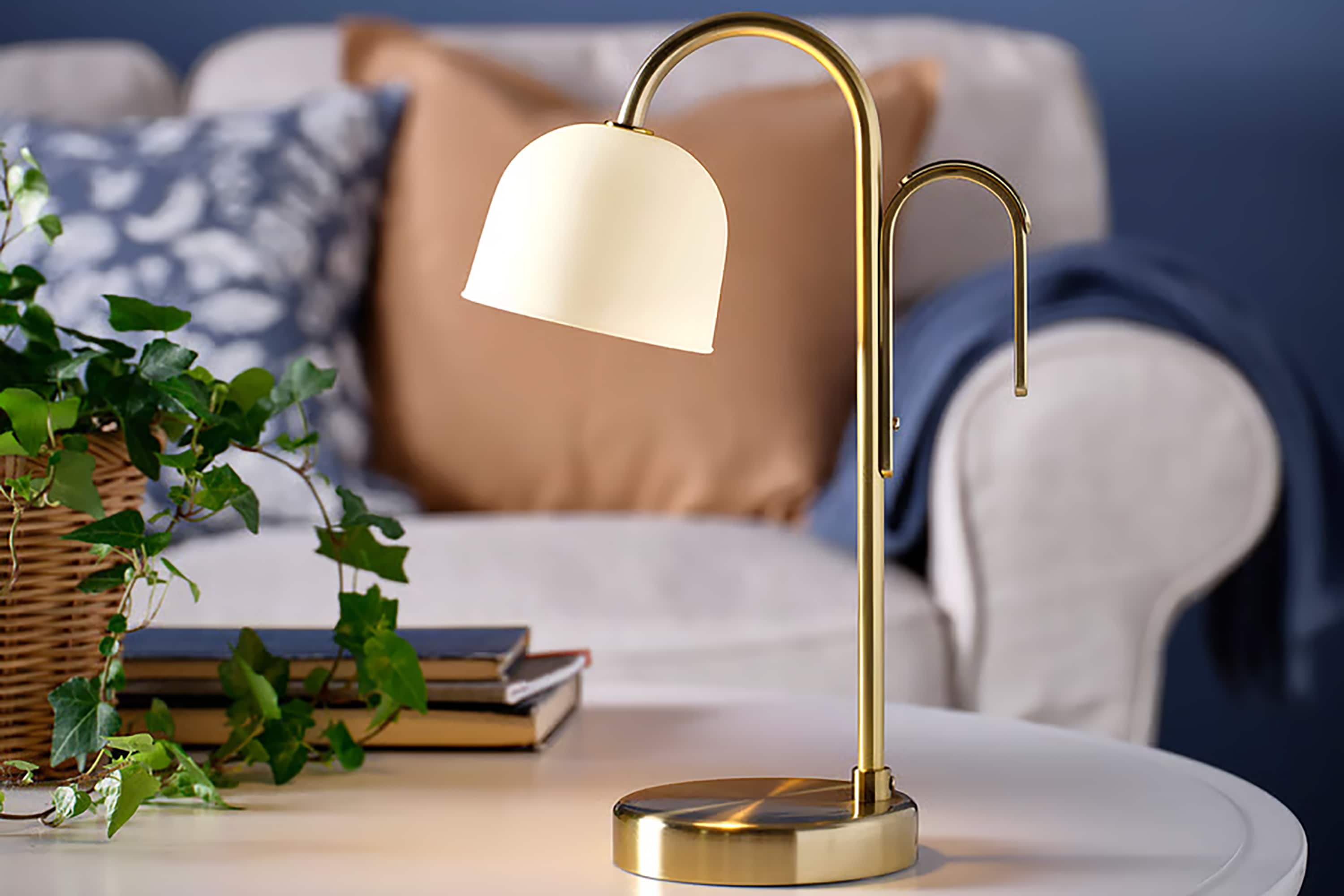IKEA's TVÅMASTAD Lamp Is Both “Stylish” and Portable Apartment