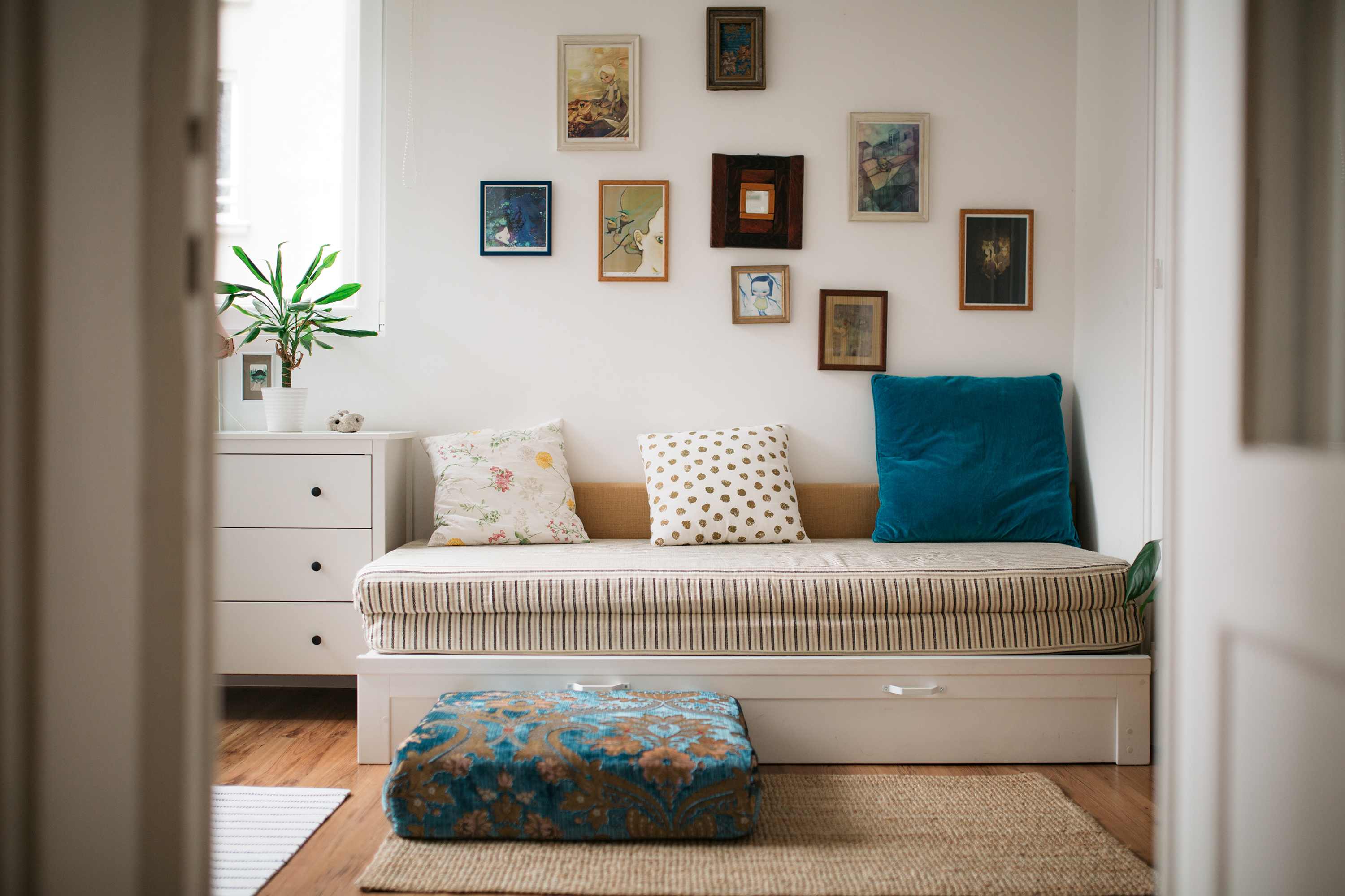 The HEMNES Daybed Is a Top Pick for Small Spaces – Here's Why